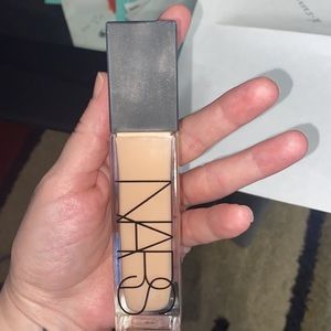 NARS Natural Radiant Long Wear foundation( Yukon)